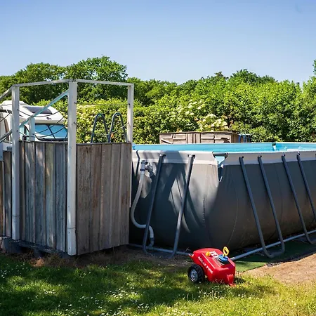 Дом отдыха With Covered Terrace And Pool